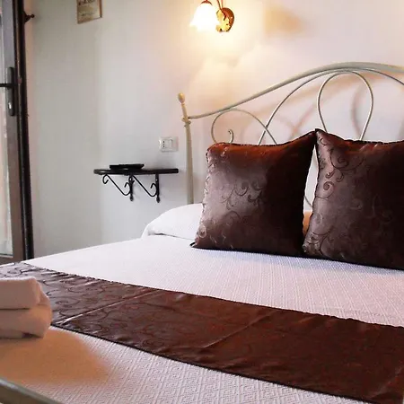 Il Vigneto לינה וארוחת בוקר